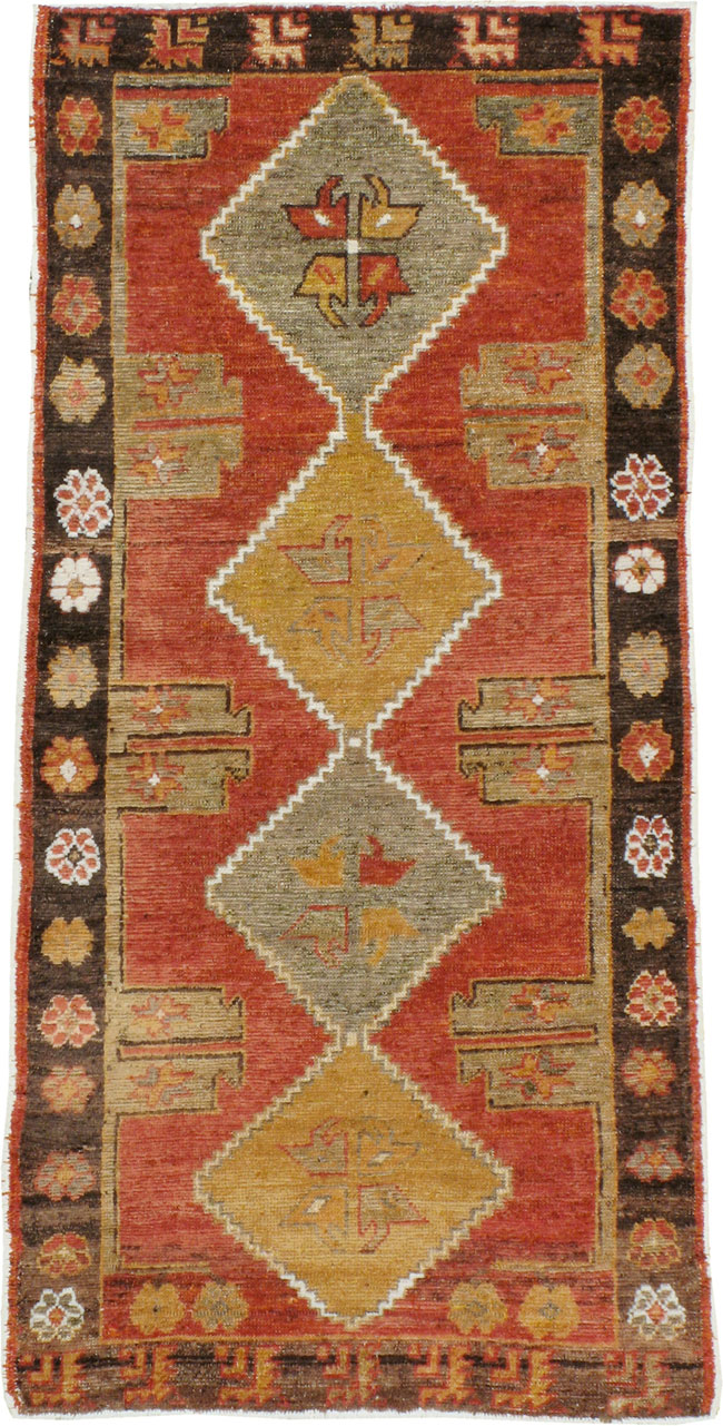 Vintage Turkish Anatolian Rug, No.15992 - Galerie Shabab