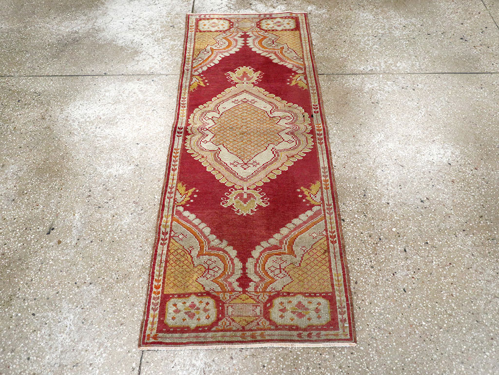 Vintage Turkish Oushak Rug, No.15996 - Galerie Shabab