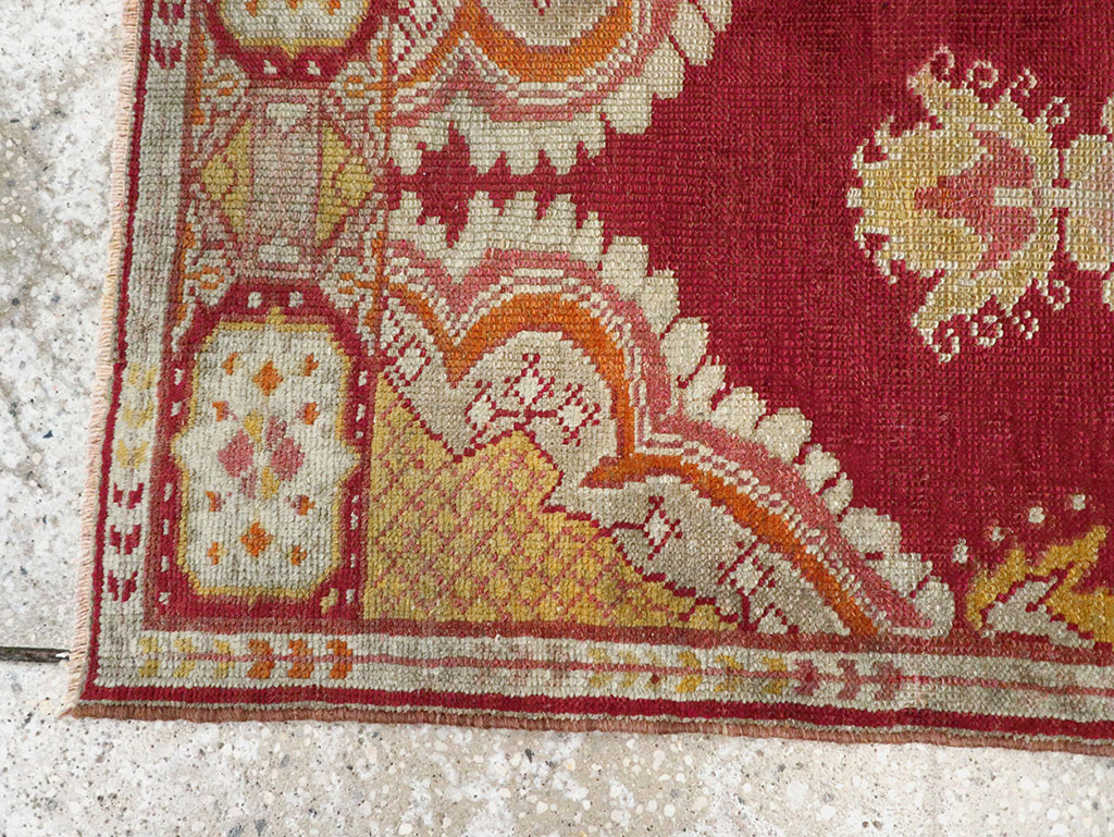 Vintage Turkish Oushak Rug, No.15996 - Galerie Shabab