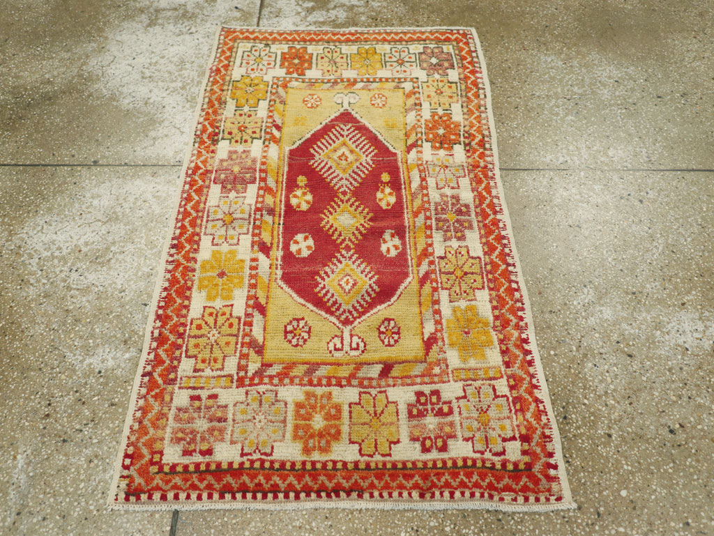 Vintage Turkish Oushak Rug, No.16002 - Galerie Shabab