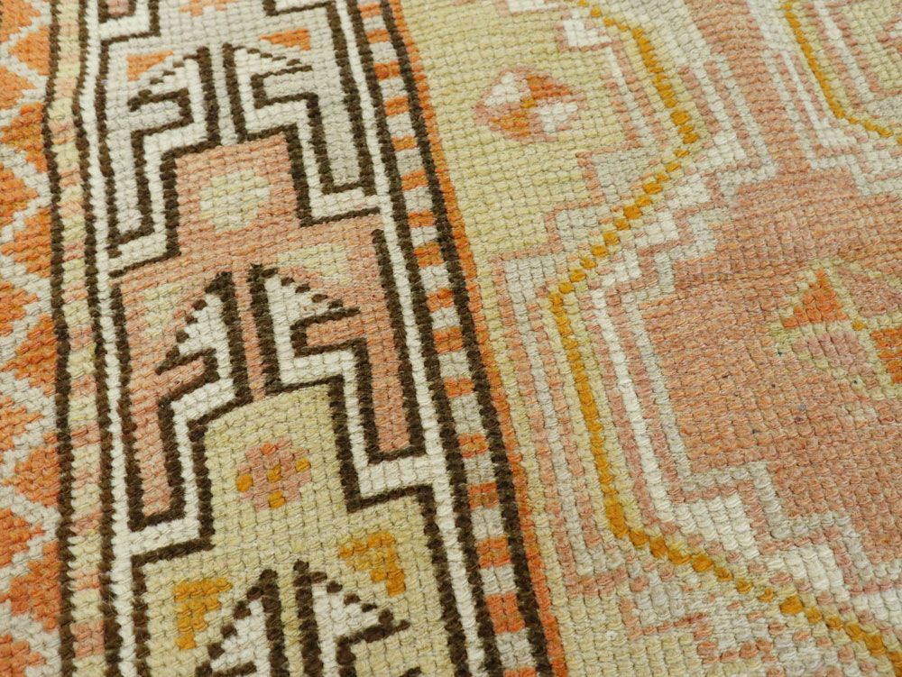 Vintage Turkish Oushak Rug, No.16003 - Galerie Shabab