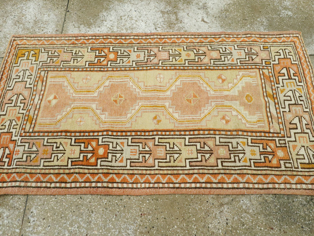 Vintage Turkish Oushak Rug, No.16003 - Galerie Shabab