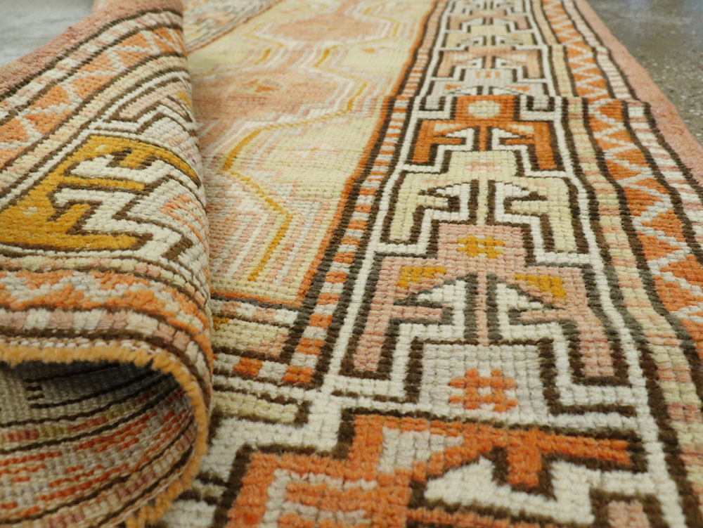 Vintage Turkish Oushak Rug, No.16003 - Galerie Shabab