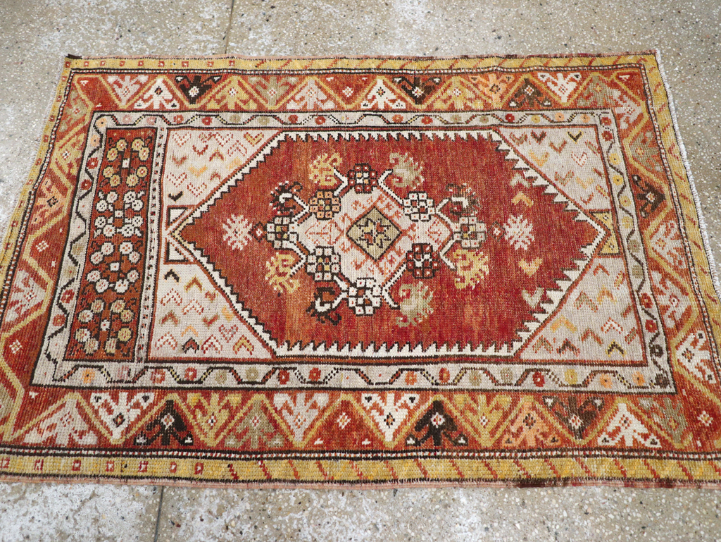 Vintage Turkish Anatolian Rug, No.16008 - Galerie Shabab