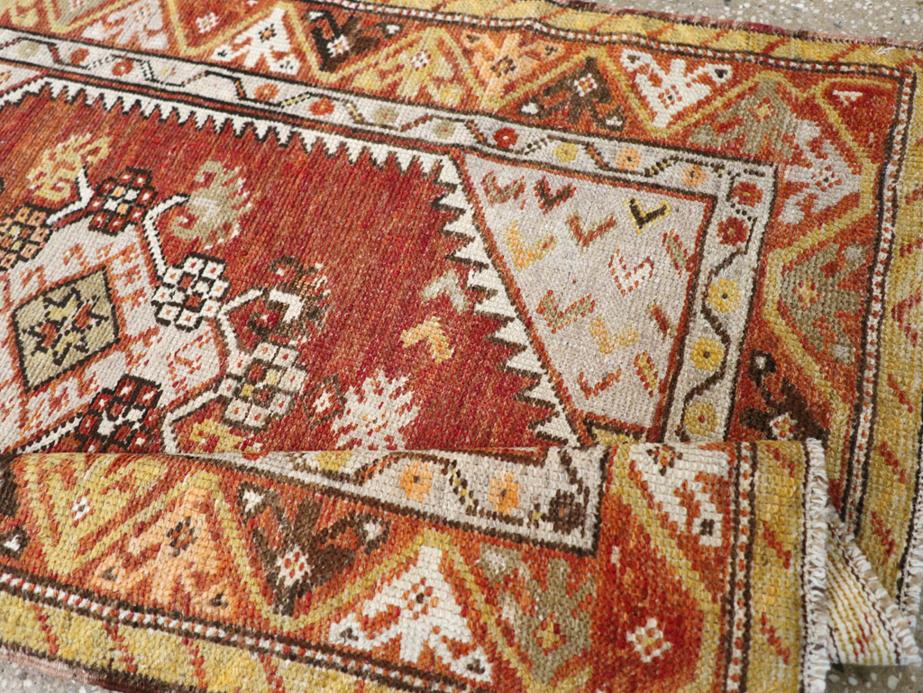 Vintage Turkish Anatolian Rug, No.16008 - Galerie Shabab