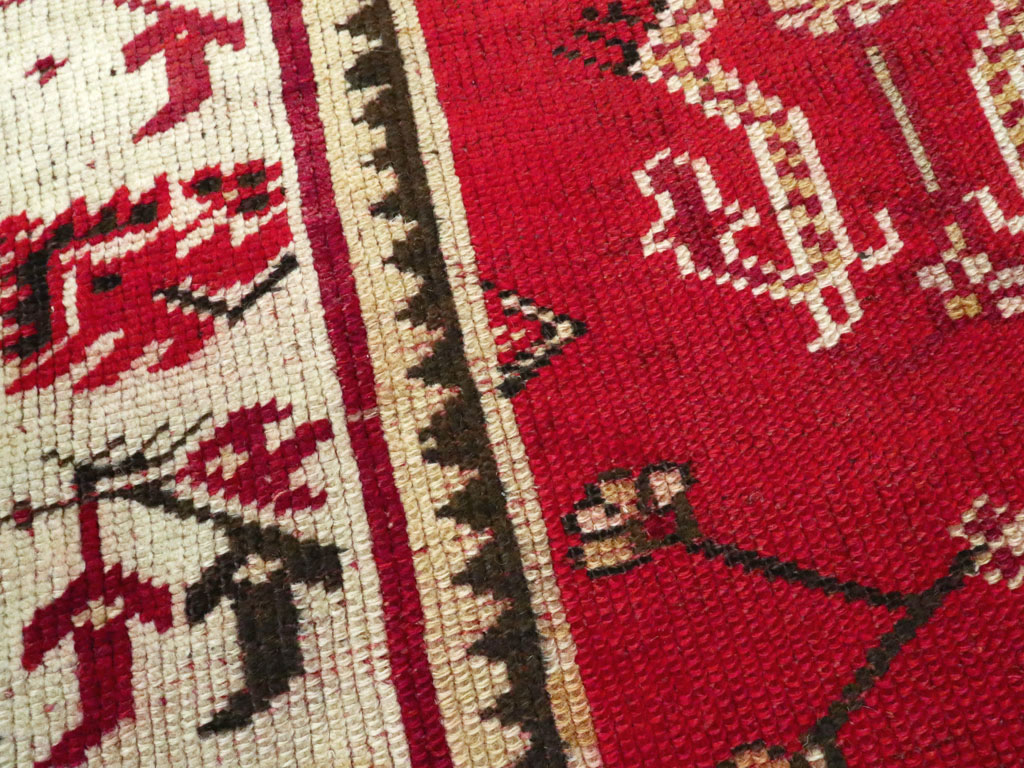 Vintage Turkish Oushak Throw Rug, No.16010 - Galerie Shabab
