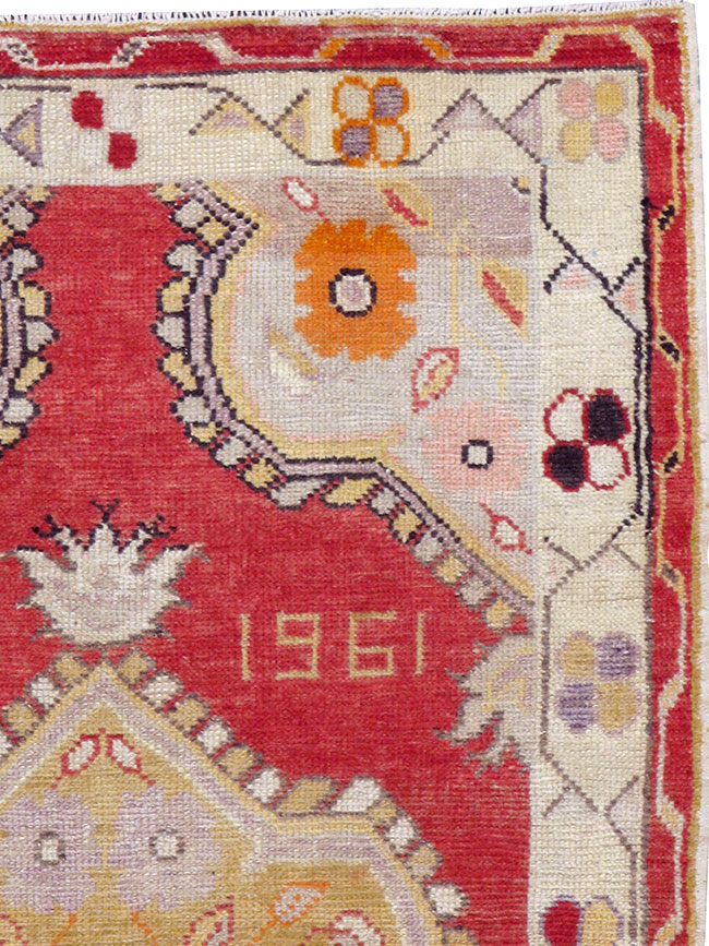 Vintage Turkish Oushak Rug, No.16019 - Galerie Shabab