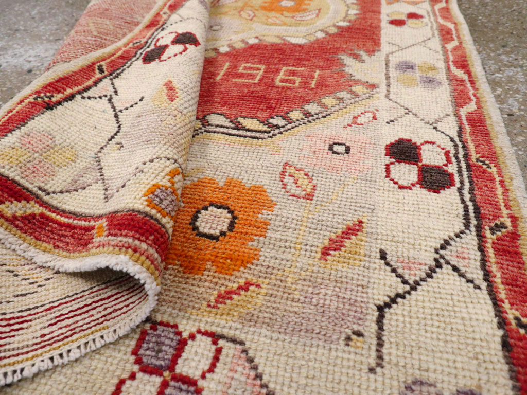 Vintage Turkish Oushak Rug, No.16019 - Galerie Shabab