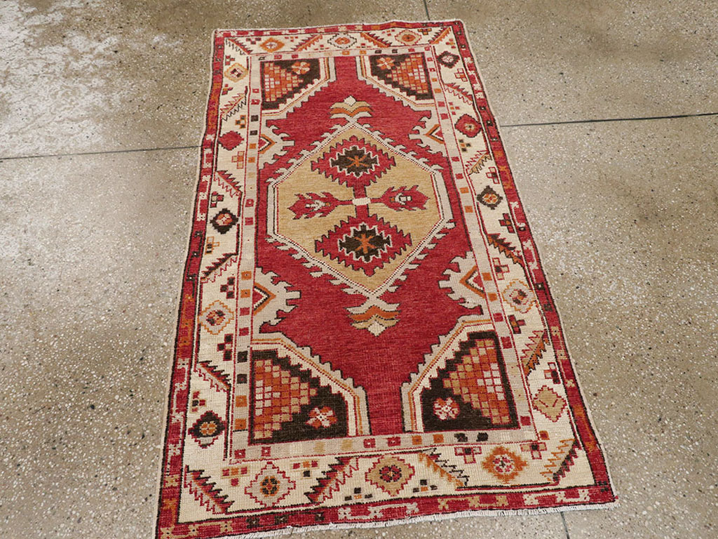 Vintage Turkish Oushak Rug, No.16021 - Galerie Shabab