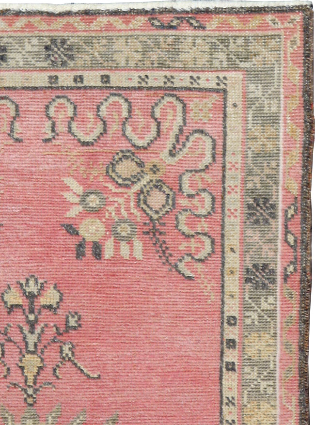 Vintage Turkish Oushak Rug, No.16023 - Galerie Shabab