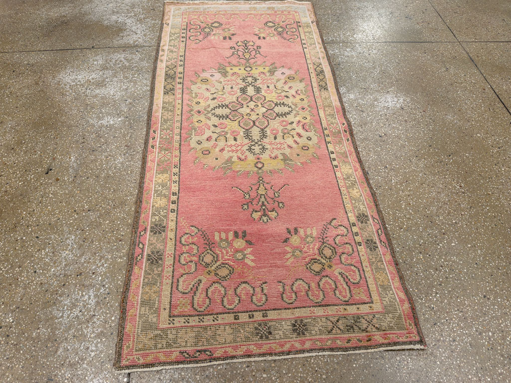 Vintage Turkish Oushak Rug, No.16023 - Galerie Shabab