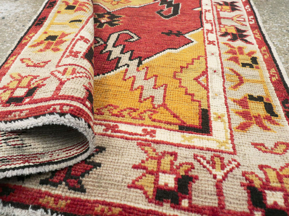 Vintage Turkish Oushak Rug, No.16024 - Galerie Shabab