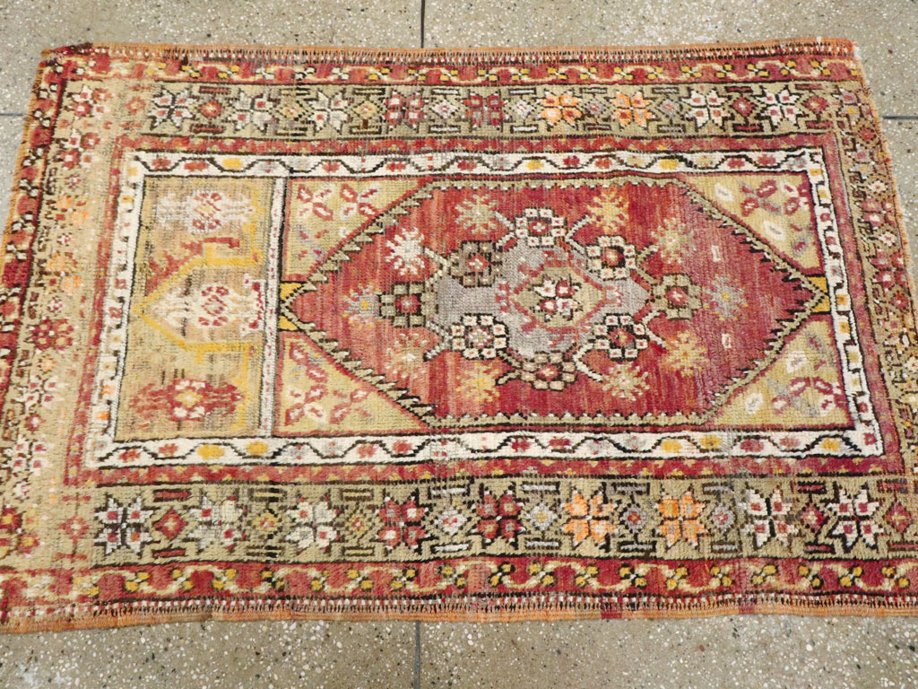 Vintage Turkish Anatolian Rug, No.16026 - Galerie Shabab