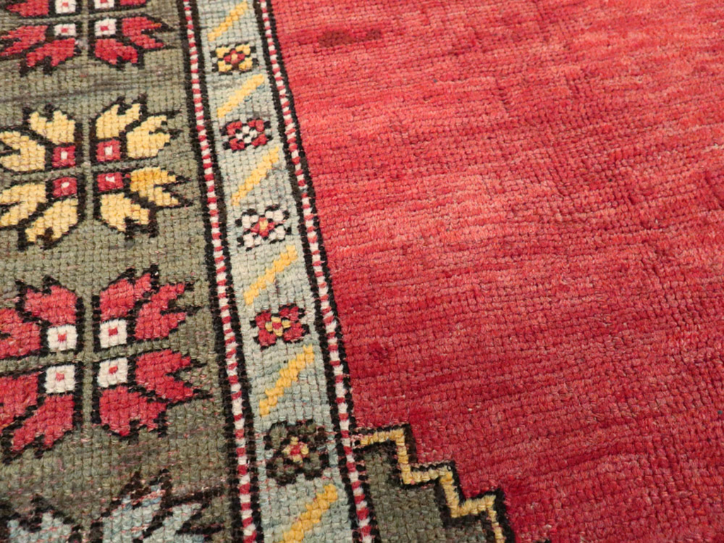 Antique Oushak Rug, No.16027 - Galerie Shabab