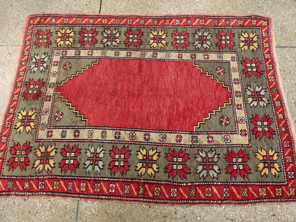 Antique Oushak Rug, No.16027 - Galerie Shabab