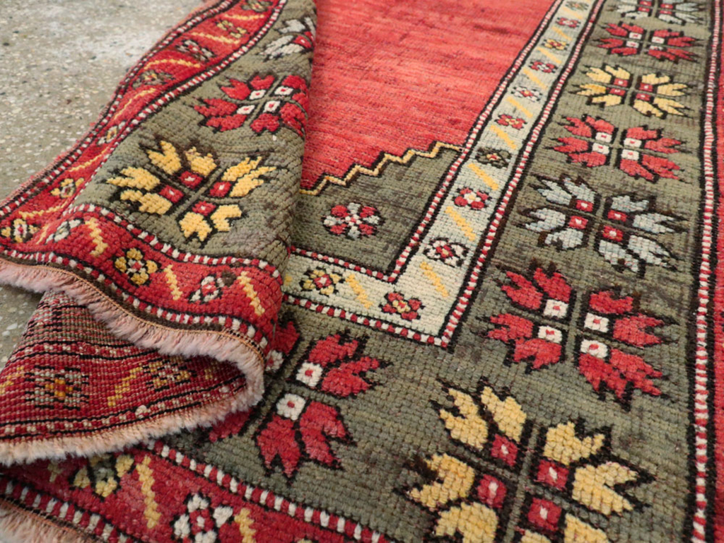 Antique Oushak Rug, No.16027 - Galerie Shabab