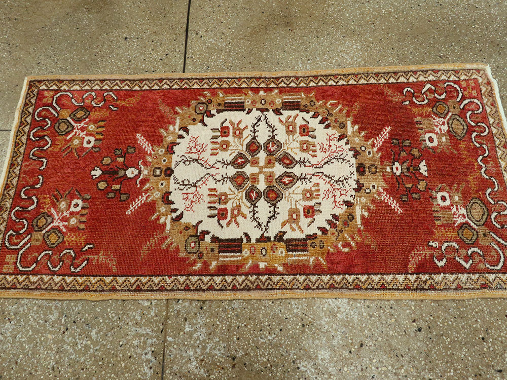 Vintage Turkish Oushak Rug, No.16028 - Galerie Shabab