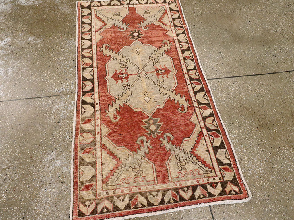 Vintage Turkish Oushak Rug, No.16037 - Galerie Shabab