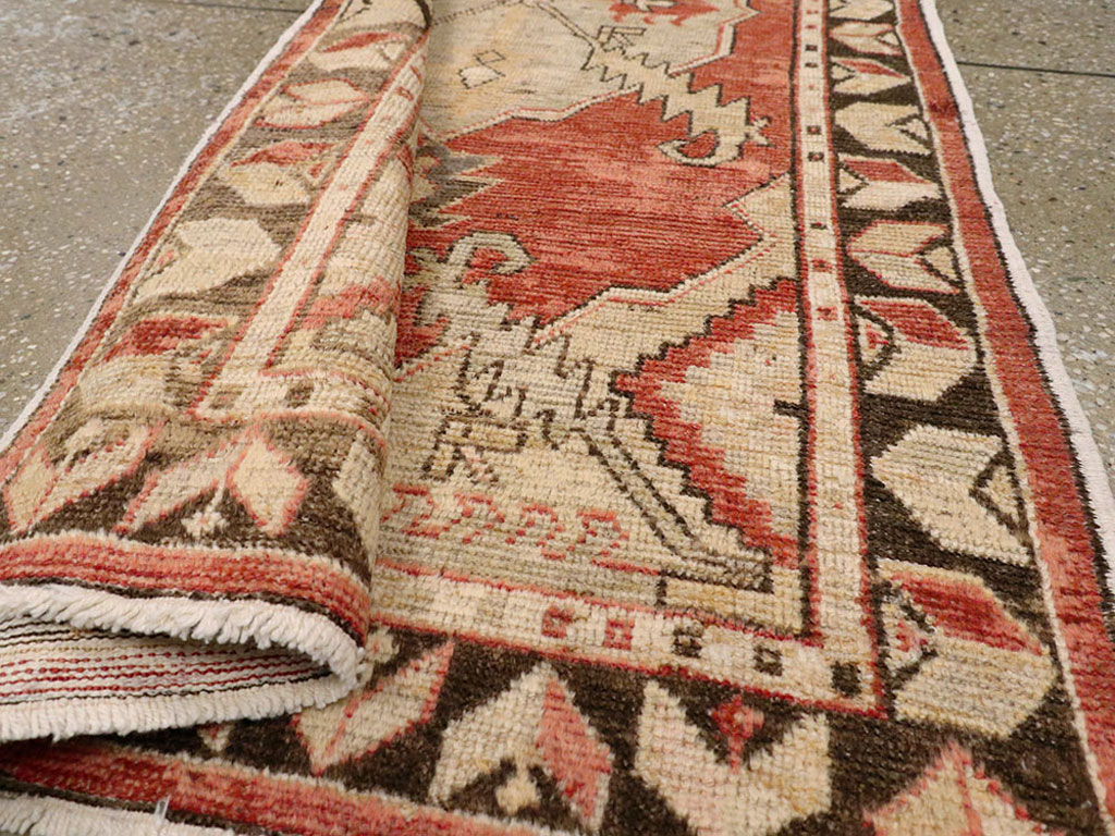 Vintage Turkish Oushak Rug, No.16037 - Galerie Shabab