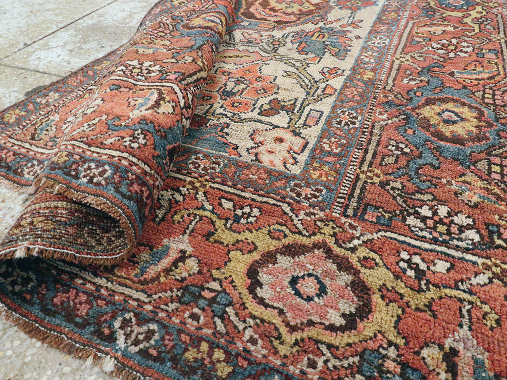 Antique Persian Kurdish Rug, No.16043 - Galerie Shabab