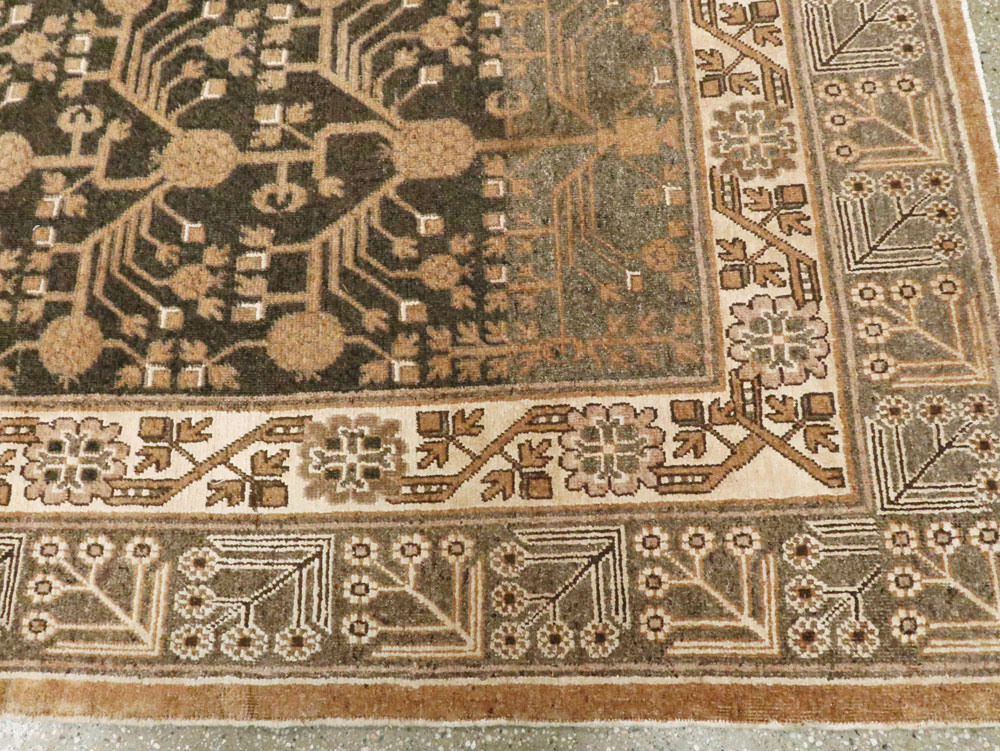 Antique East Turkestan Khotan Carpet, No.16049 - Galerie Shabab
