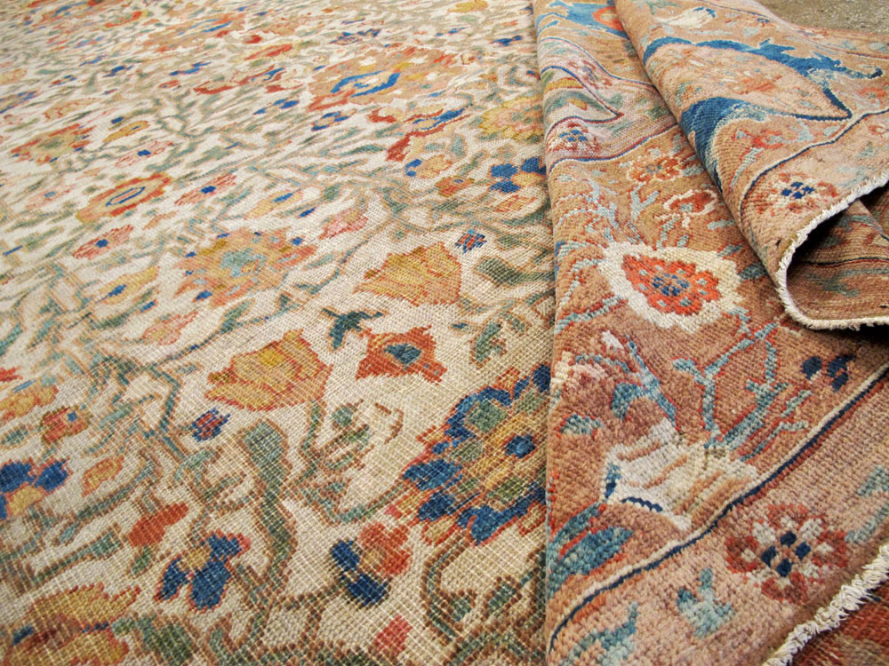 Antique Persian Sultanabad Carpet, No.16054 - Galerie Shabab