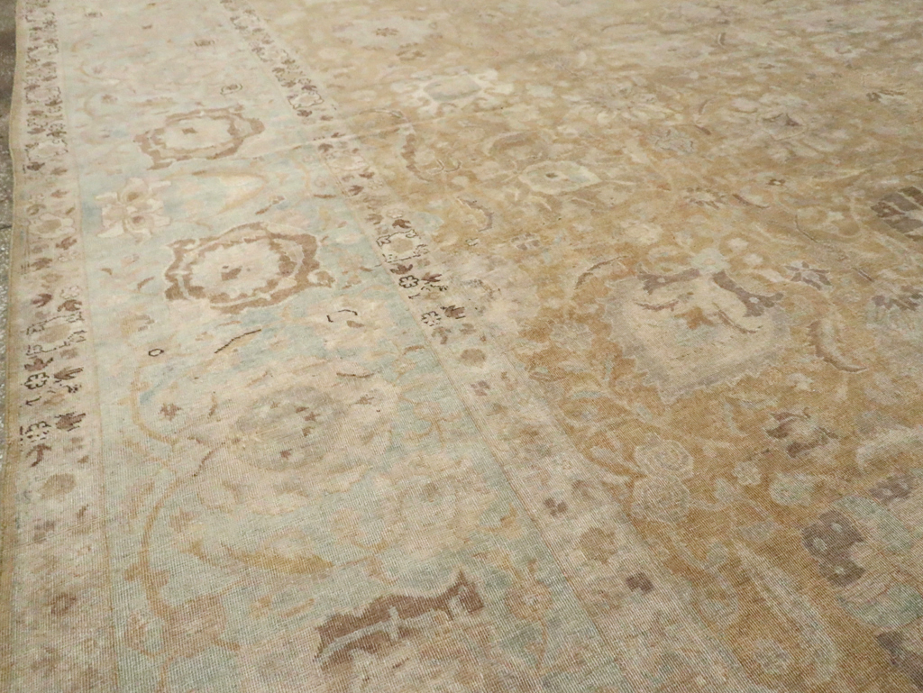 Antique Persian Tabriz Carpet, No.16104 - Galerie Shabab