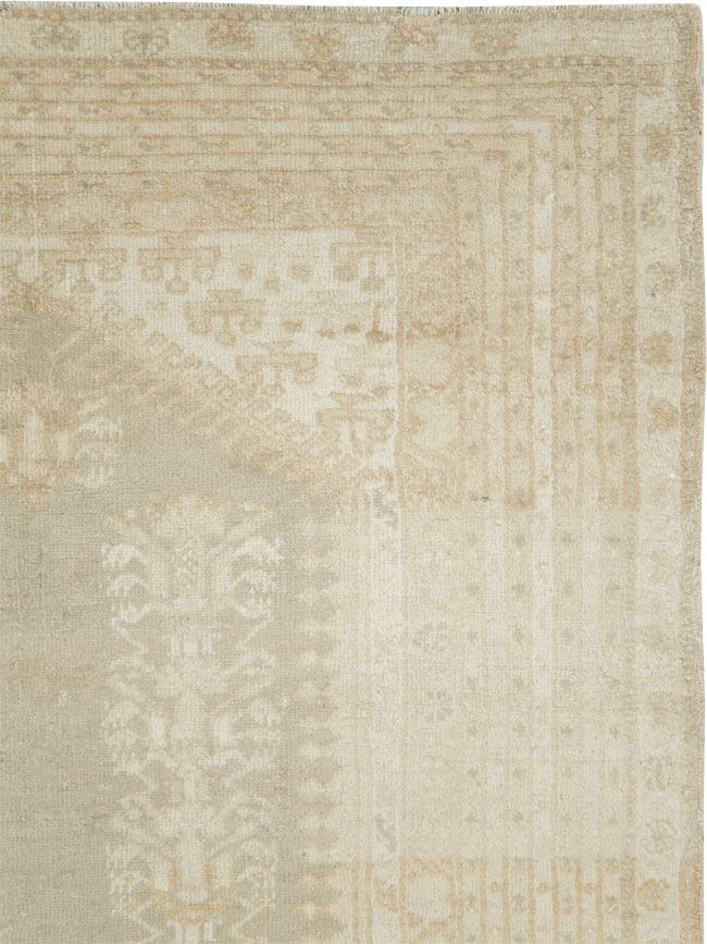 Antique Turkish Ghiordes Rug, No.16105 - Galerie Shabab