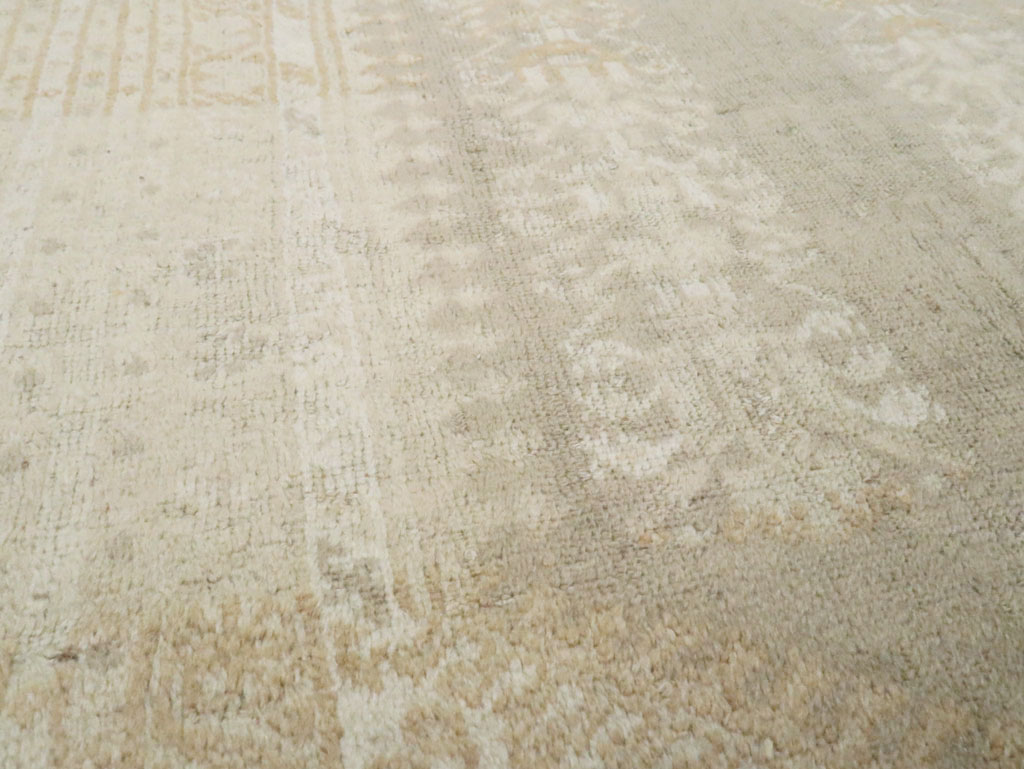 Antique Turkish Ghiordes Rug, No.16105 - Galerie Shabab