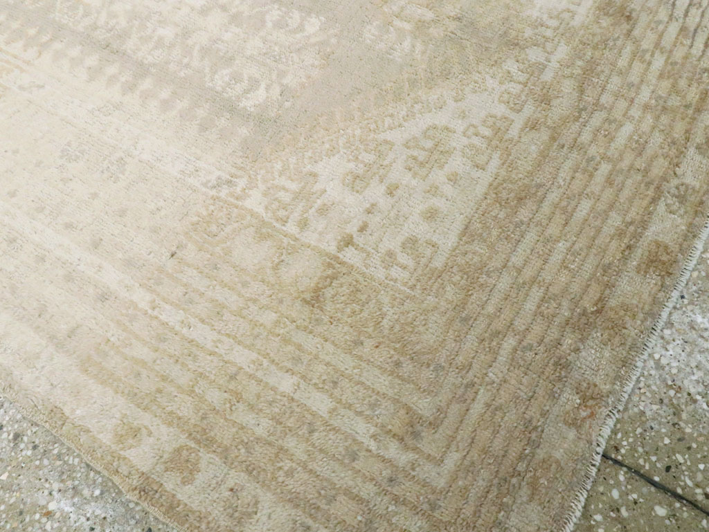 Antique Turkish Ghiordes Rug, No.16105 - Galerie Shabab