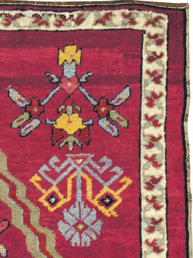 Antique Turkish Ghiordes Rug, No.16110 - Galerie Shabab