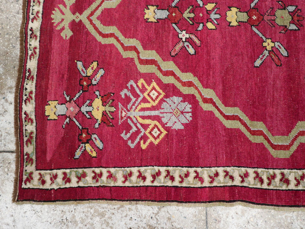 Antique Turkish Ghiordes Rug, No.16110 - Galerie Shabab