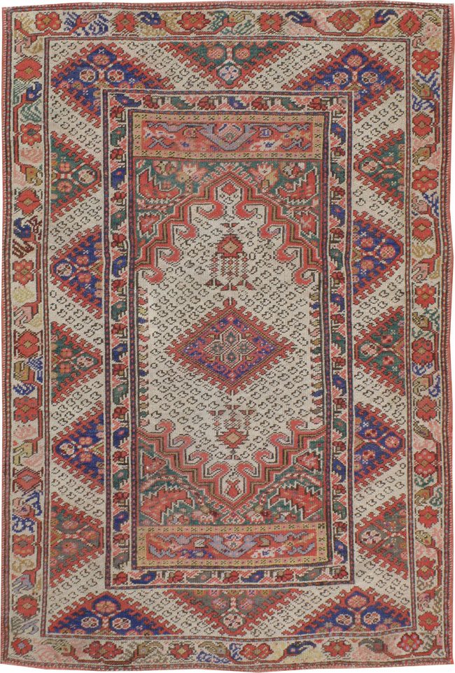 Antique Ghiordes Rug, No.16113 - Galerie Shabab