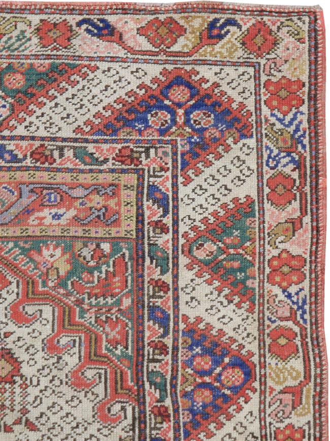 Antique Ghiordes Rug, No.16113 - Galerie Shabab
