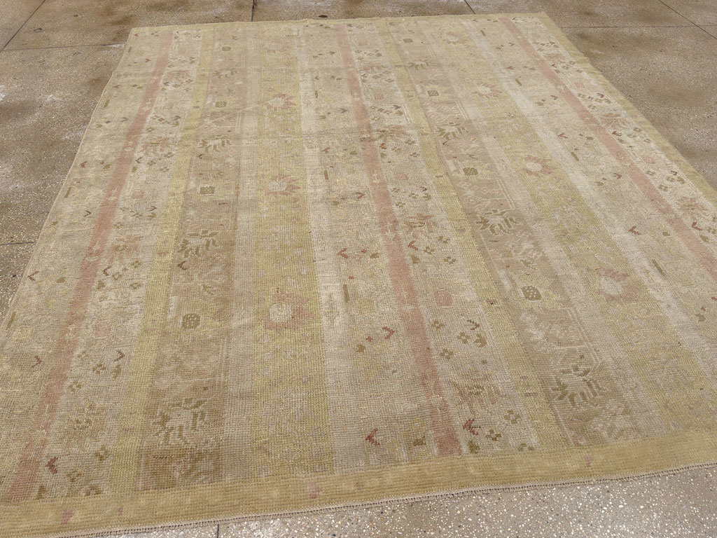 Antique Turkish Ghiordes Room Size Carpet, No.16114 - Galerie Shabab