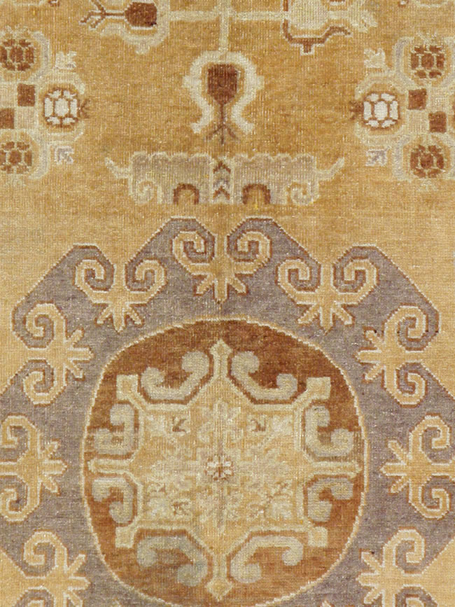 Antique East Turkest Khotan Carpet, No.16118 - Galerie Shabab