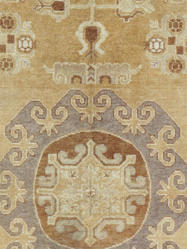 Antique East Turkest Khotan Carpet, No.16118 - Galerie Shabab