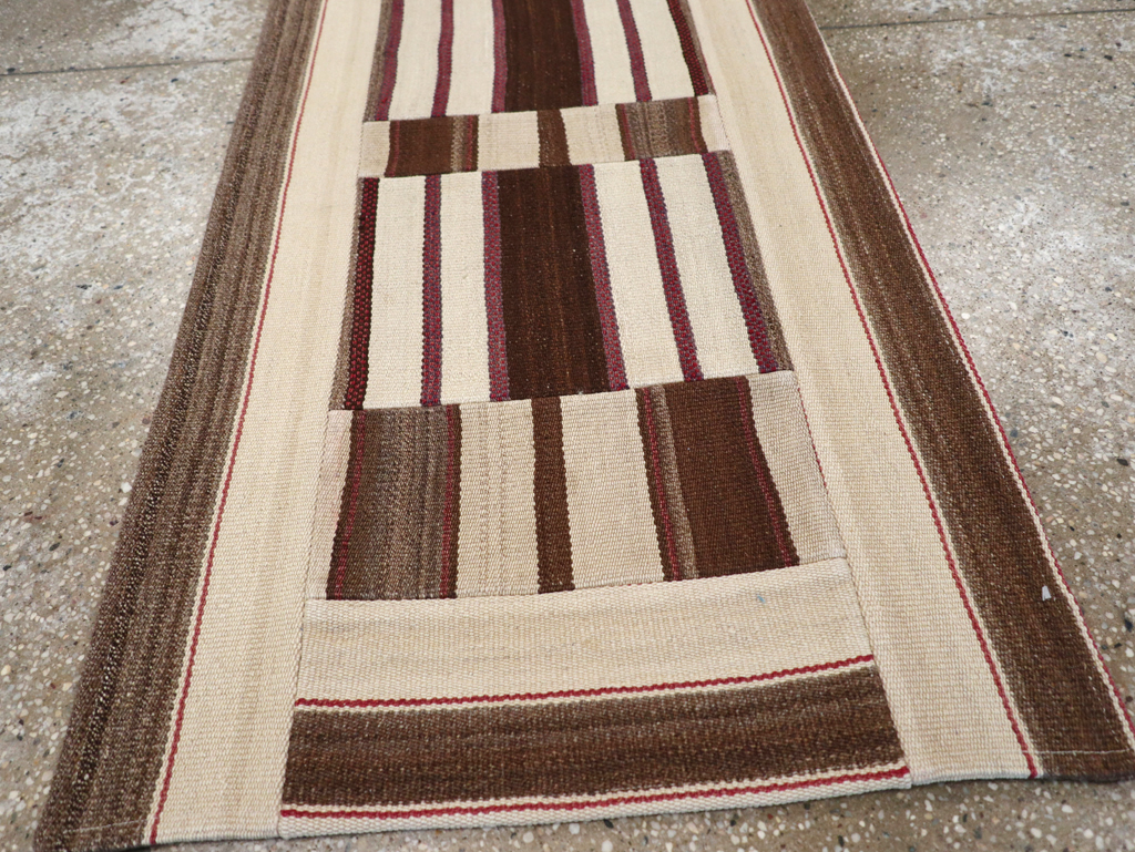 Vintage Turkish Kilim, No.16126 - Galerie Shabab