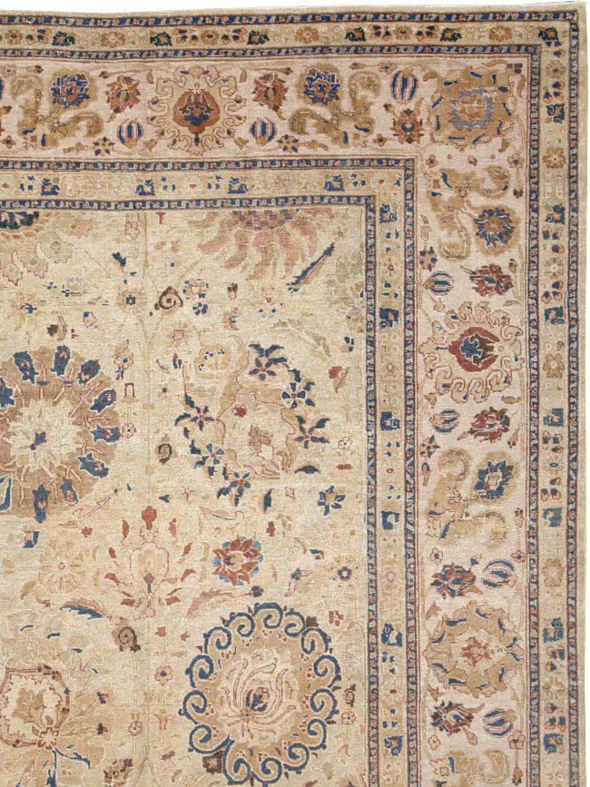 Antique Persian Tabriz Carpet, No.16127 - Galerie Shabab