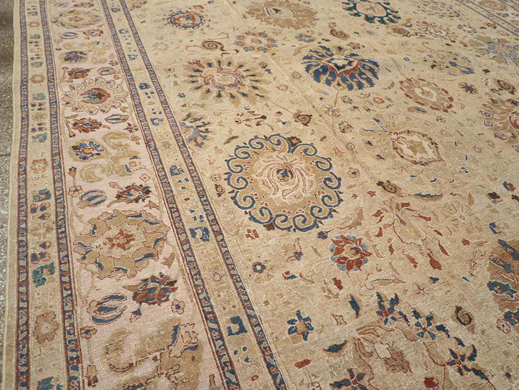 Antique Persian Tabriz Carpet, No.16127 - Galerie Shabab