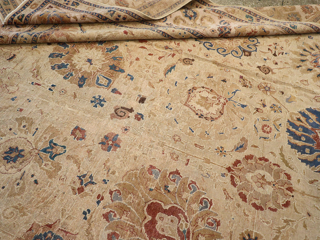 Antique Persian Tabriz Carpet, No.16127 - Galerie Shabab