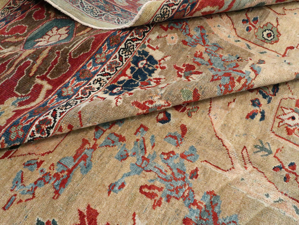 Antique Persian Sultanabad Carpet, No.16130 - Galerie Shabab