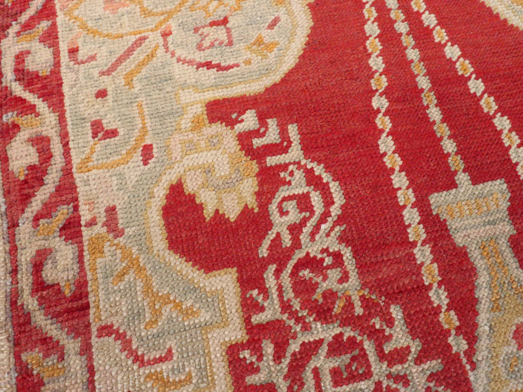 Antique Turkish Oushak Rug, No.16136 - Galerie Shabab