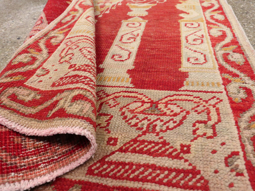 Antique Turkish Oushak Rug, No.16136 - Galerie Shabab