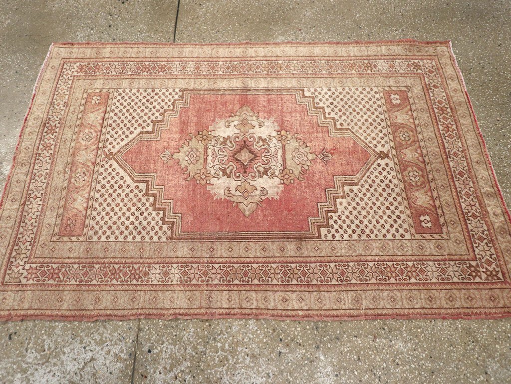 Antique Oushak Rug, No.16139 - Galerie Shabab