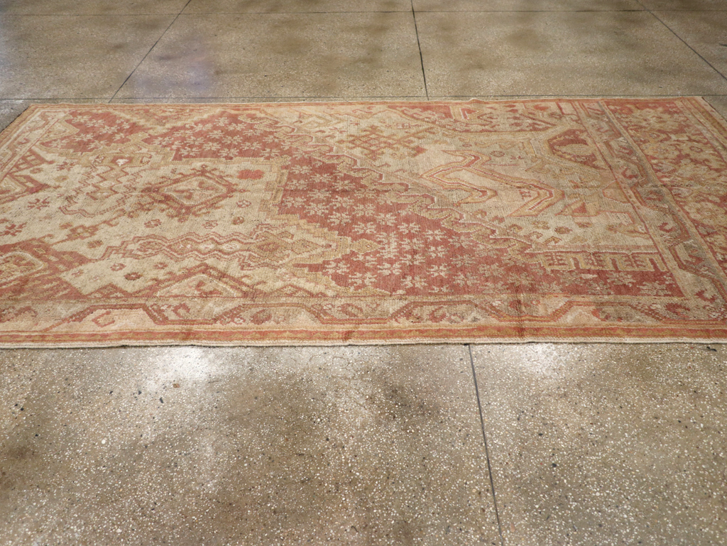 Antique Turkish Oushak  Carpet, No.16144 - Galerie Shabab
