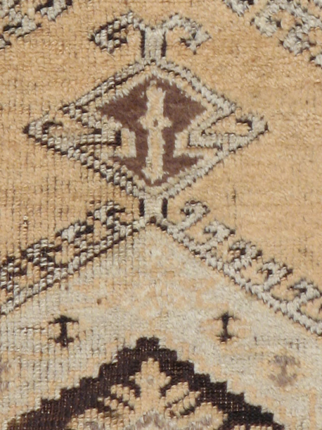 Vintage Turkish Ghiordes Rug, No.16195 - Galerie Shabab