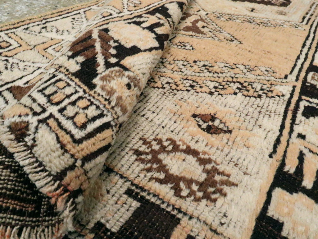 Vintage Turkish Ghiordes Rug, No.16195 - Galerie Shabab