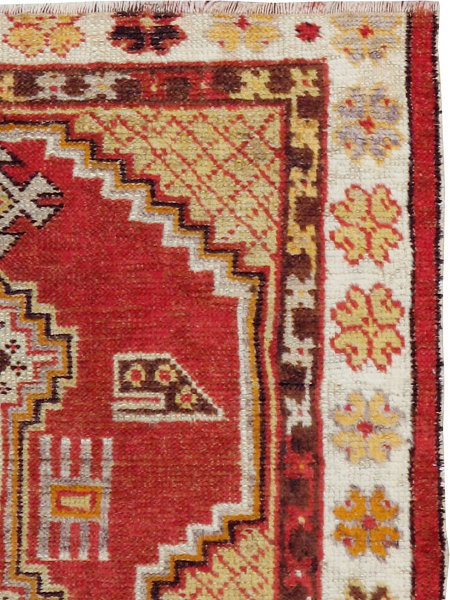 Vintage Turkish Oushak Rug, No.16196 - Galerie Shabab