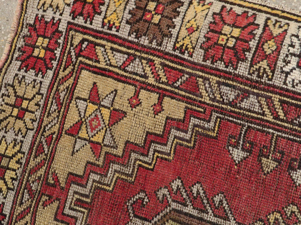 Antique Oushak Rug, No.16197 - Galerie Shabab